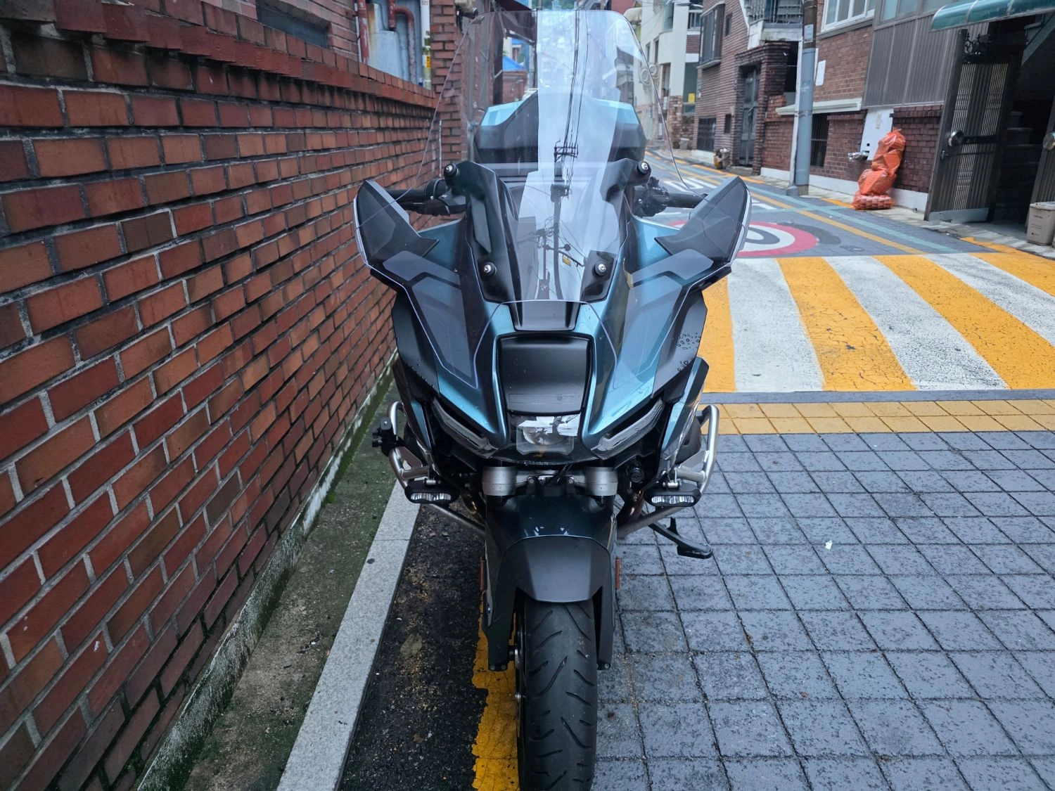 BMW R 1300 RT 2026 실버