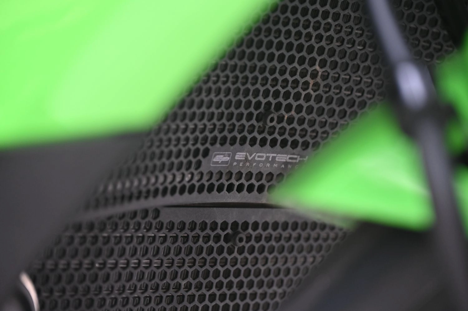 가와사키 닌자 ZX 10 R 2024 그린 사진 7