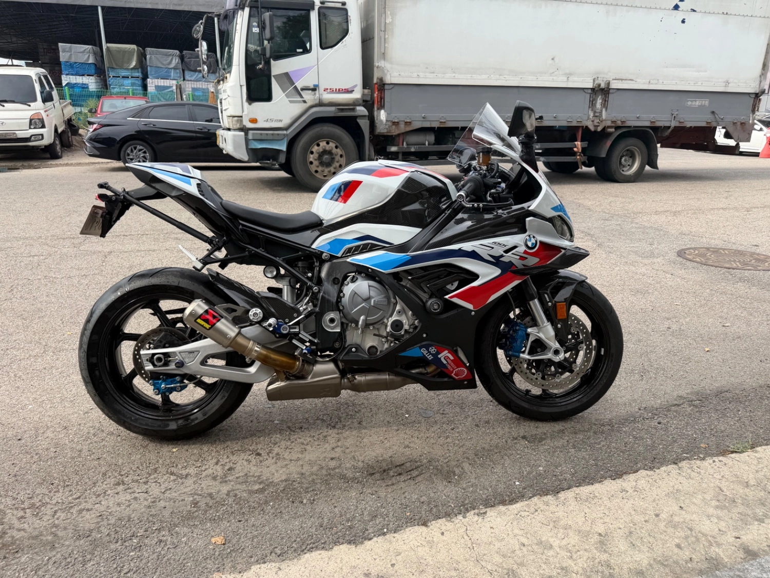 BMW M 1000 RR 2022 블랙 사진 3