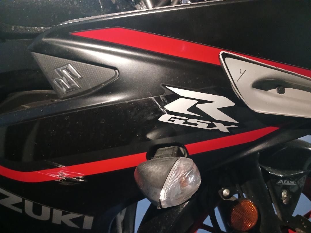 스즈키 GSX R 125 ABS thumb 2