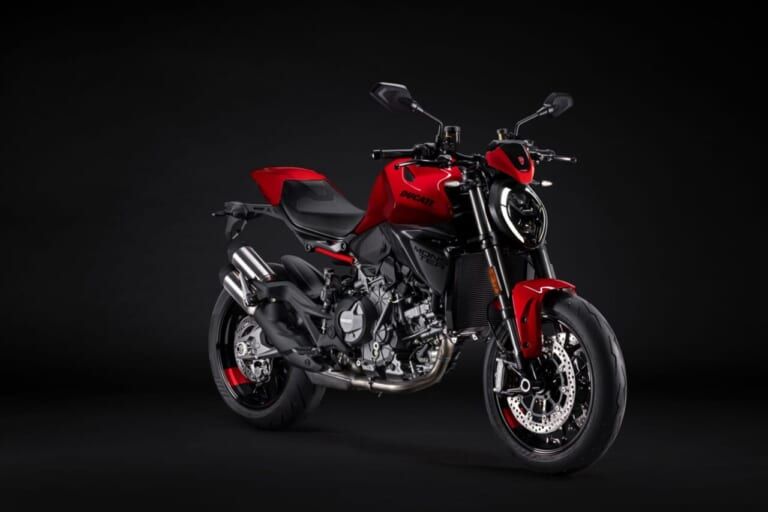 Ducati Monster +｜伝統のスタイルと最新Vツインエンジンの融合! 890ccで175kgの圧倒的軽さを持ち、30年の進化を遂げたドゥカティの第5世代「モンスター・プラス」がいよいよ日本上陸