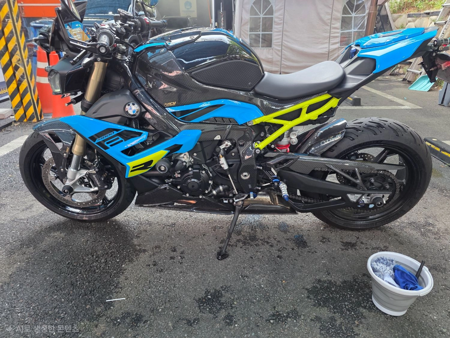 BMW S 1000 R 2025 블루 사진 3