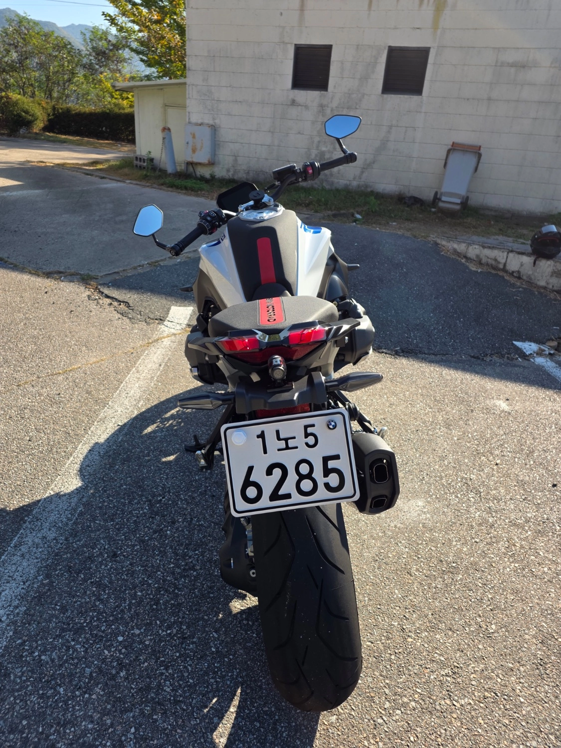 BMW R 1300 R 2026 화이트 사진 3