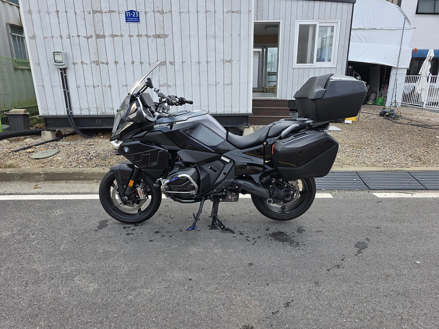 BMW R 1300 RT 2026 블랙 사진 7