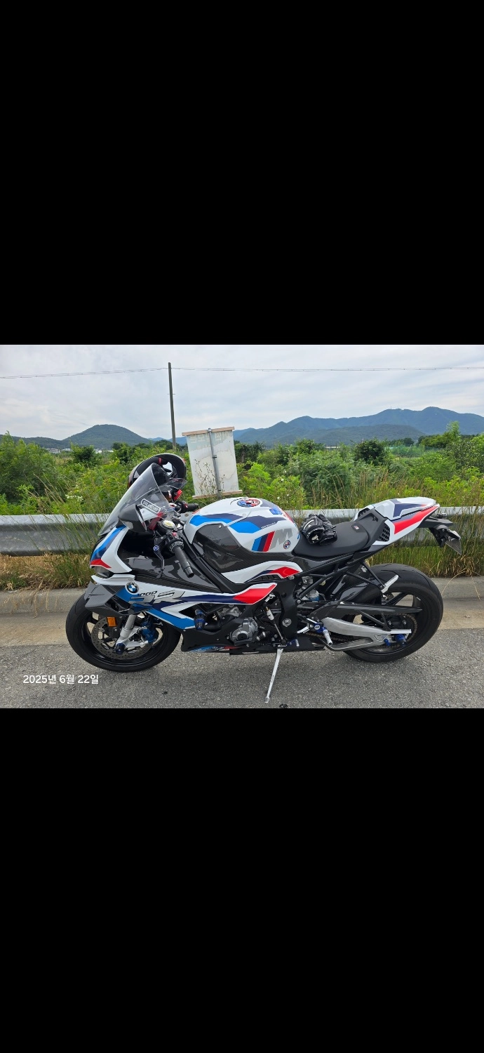 BMW M 1000 RR 2021 블루 사진 1