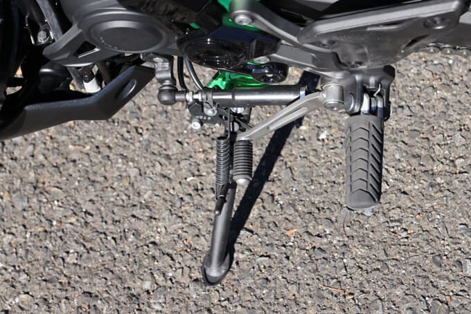 【カワサキ Z900SE 試乗記】電子制御のサポートが手厚く進化、豪華な足回りを持つ扱いやすいネイキッド　22画像
