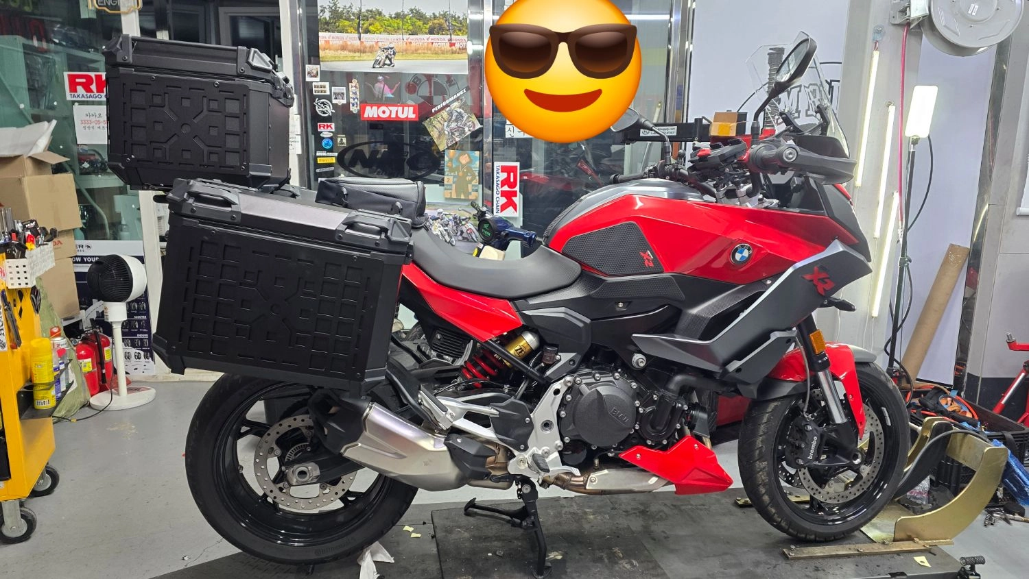 BMW F 900 XR 2025 레드 사진 8