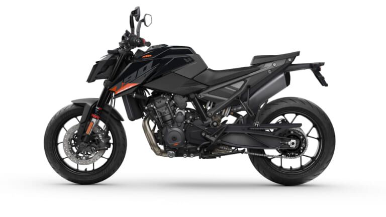 KTM 790 DUKE｜激変したブレーキ・足回りと従来モデルから2kg減の軽量化！ KTM新型「790 DUKE」2027年モデルが魅せる正当進化