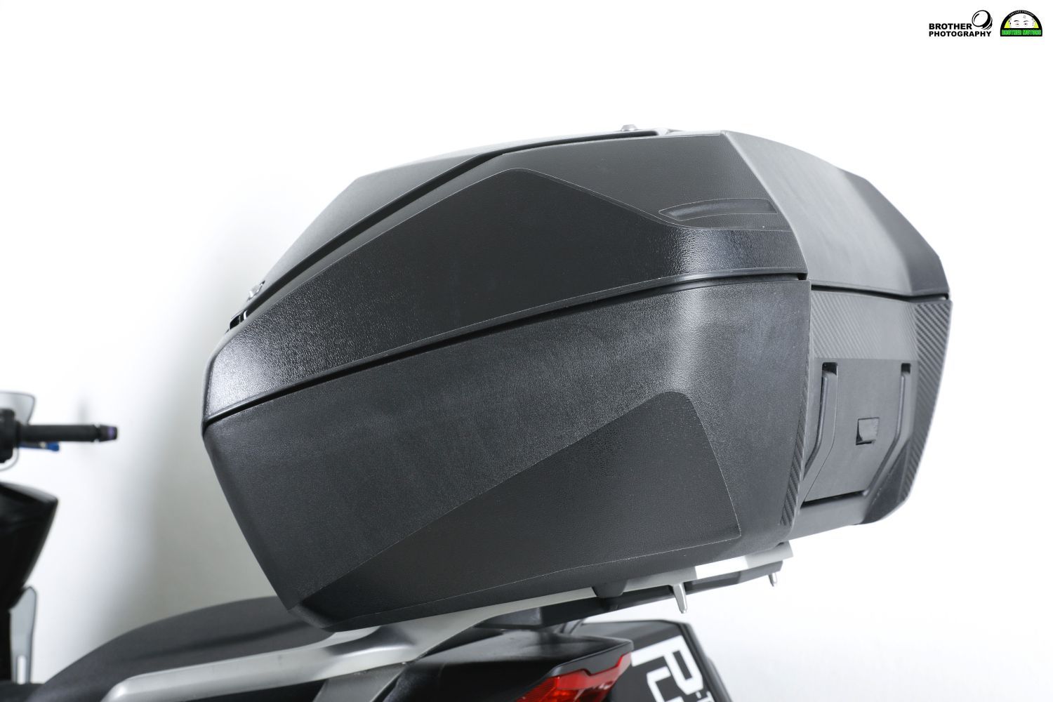 혼다 포르자 750 thumb 2