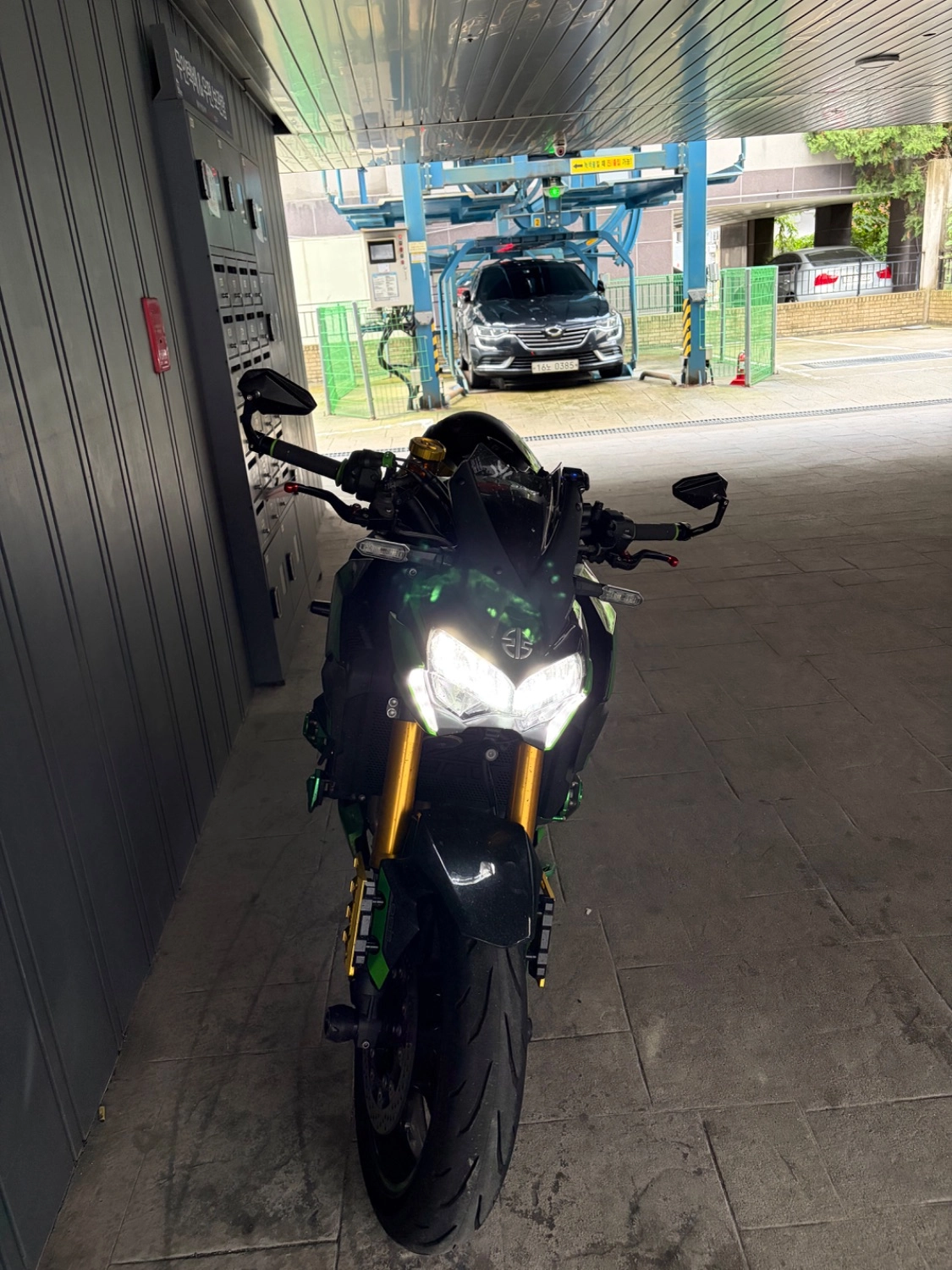 가와사키 Z 900 SE 2023 블랙