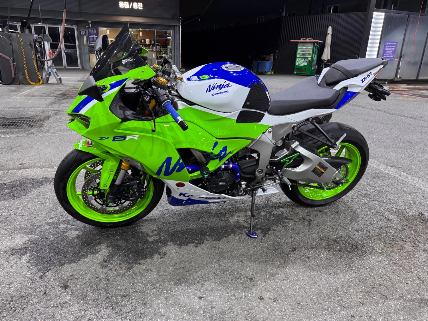 가와사키 닌자 ZX-6R 2024 그린 사진 5