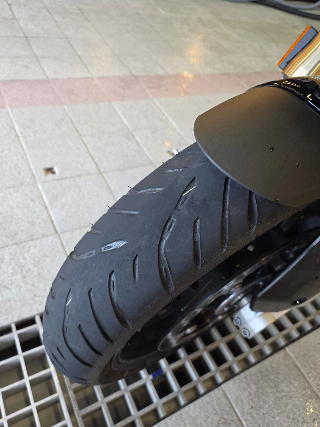 BMW S 1000 XR 2025 청록 사진 6