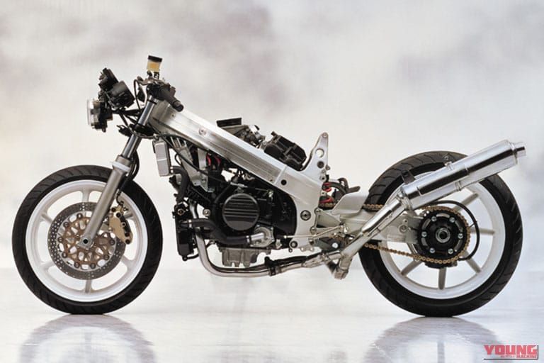 HONDA VFR400R｜ホンダV4の系譜｜VFR400R（NC21/NC24/NC30）の進化とRVFへ「勝利しか認めぬホンダの本気」