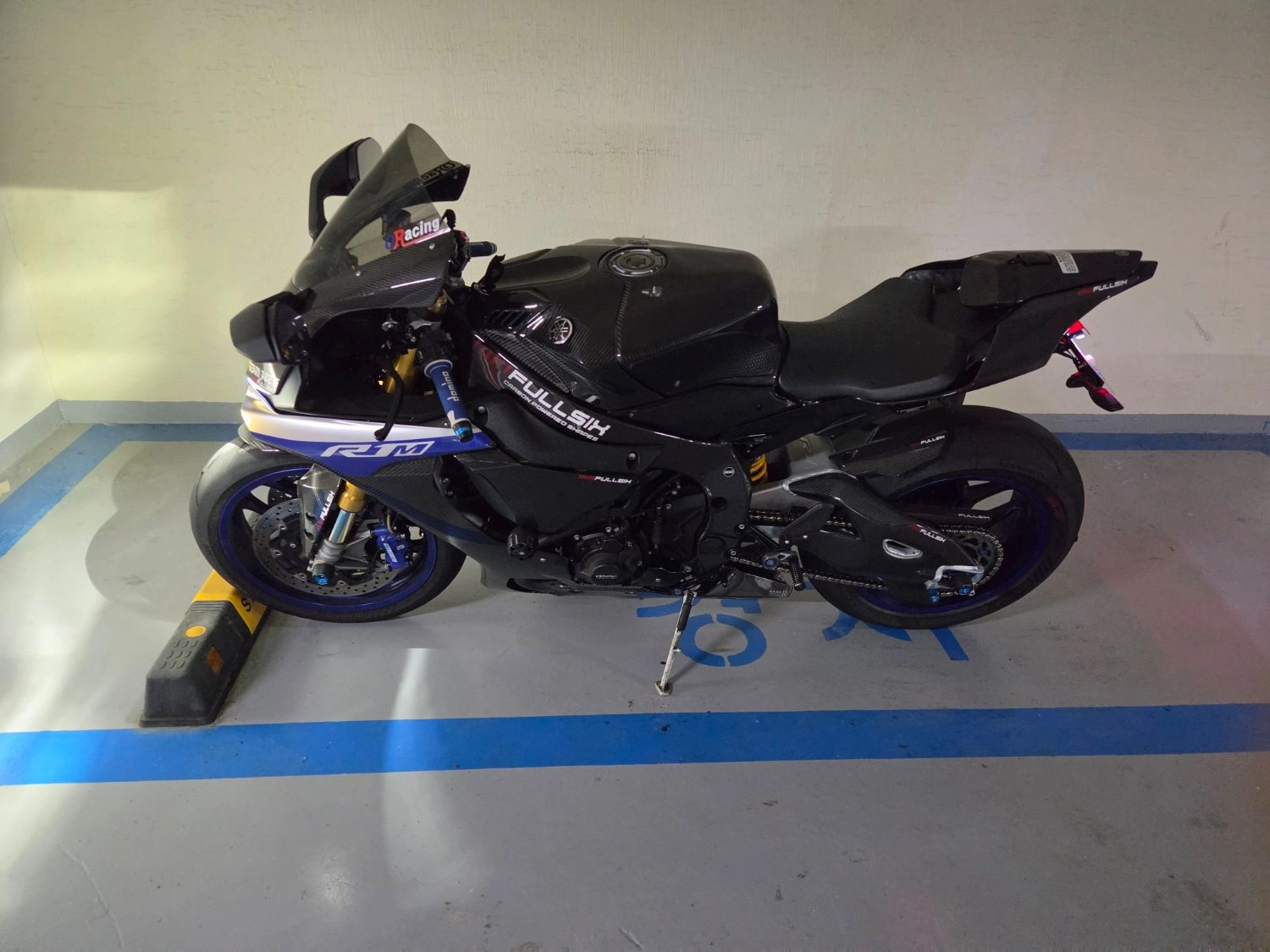 야마하 YZF R1 M 2018 네이비 사진 2