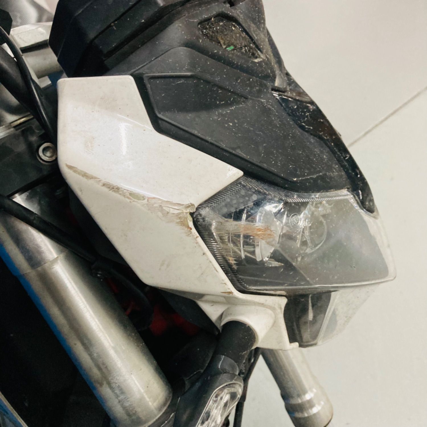 베넬리 TNT 125 thumb 2