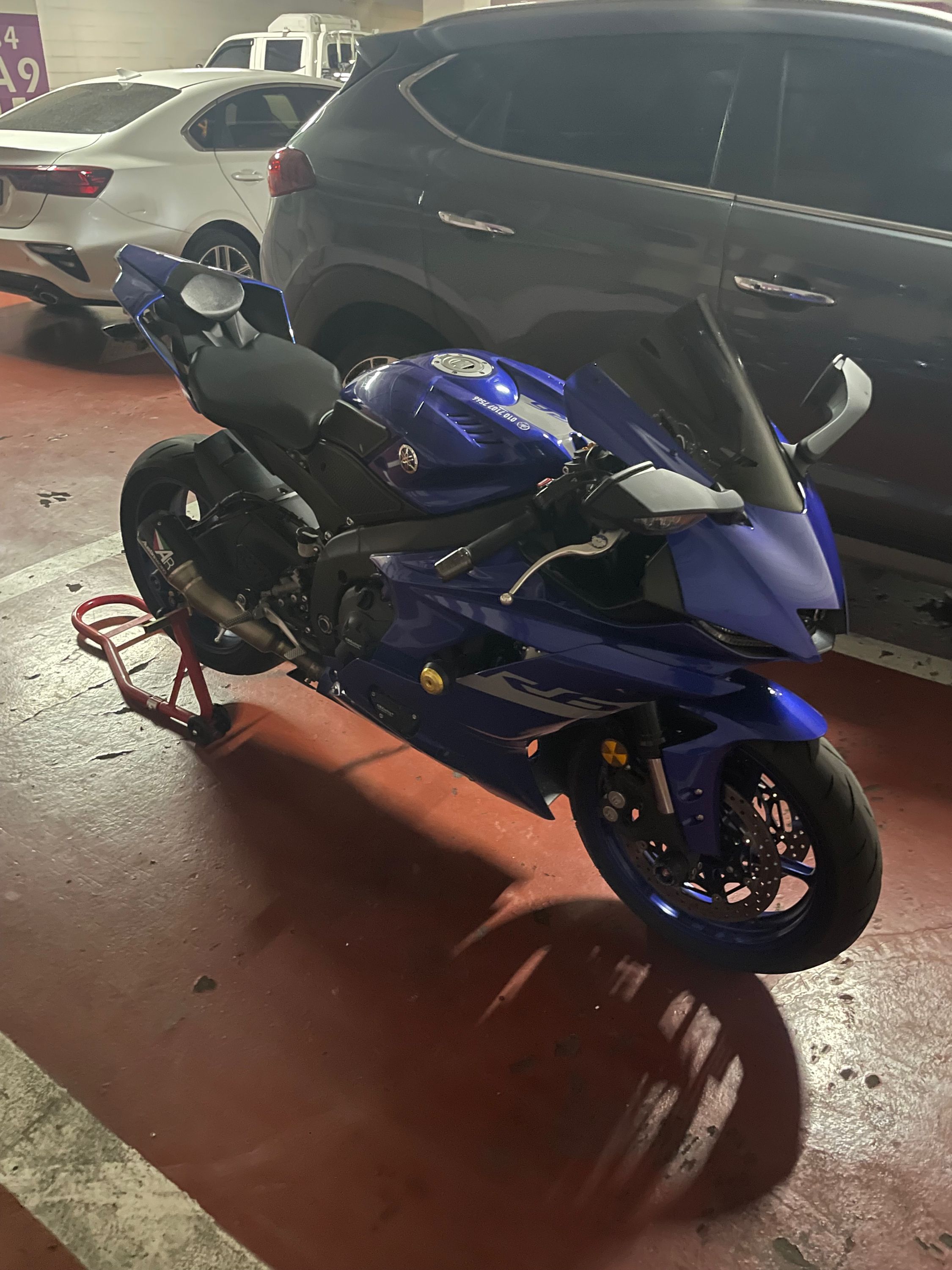 야마하 YZF R6 main