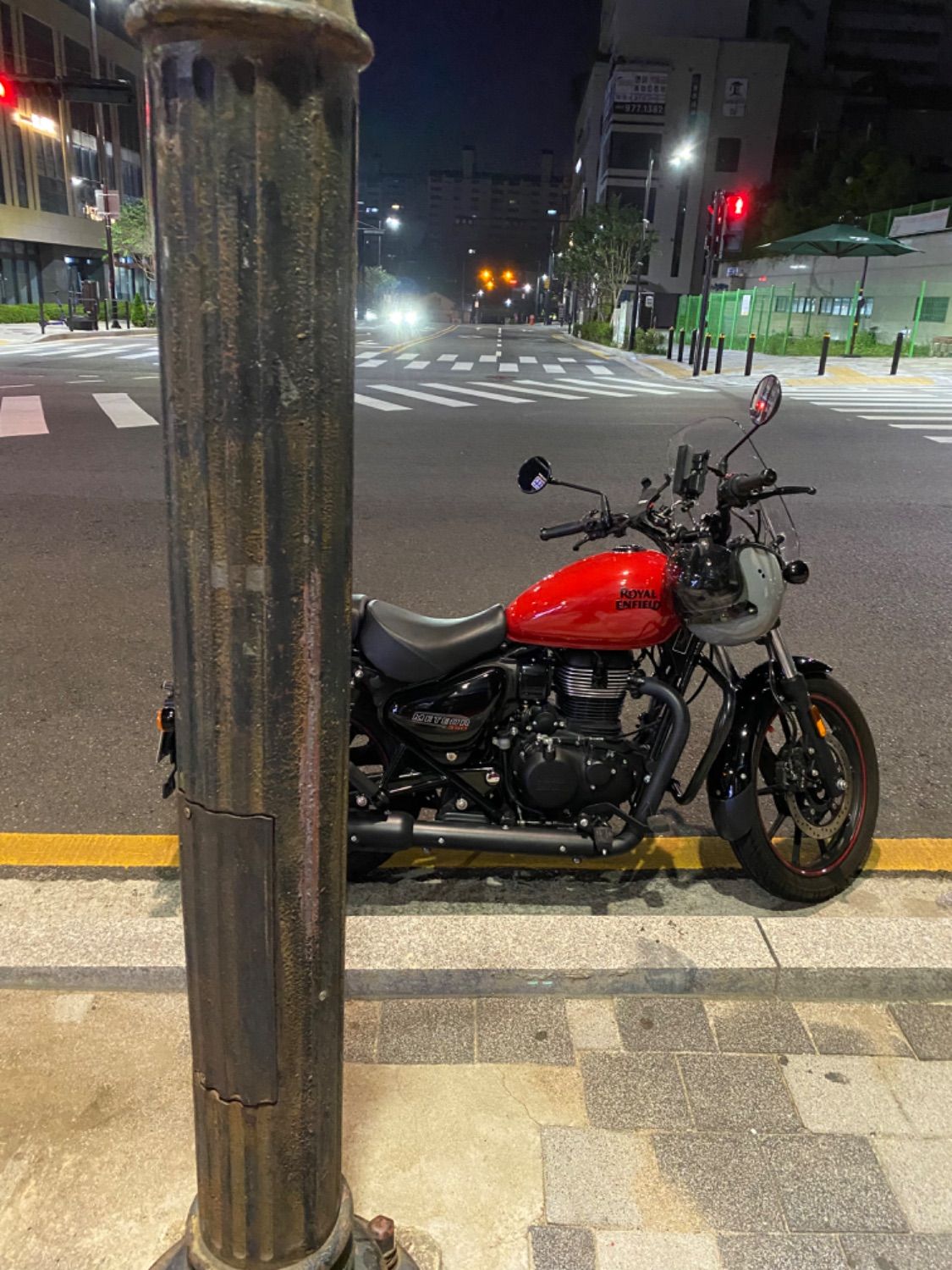 로얄엔필드 메테오 350 thumb 2