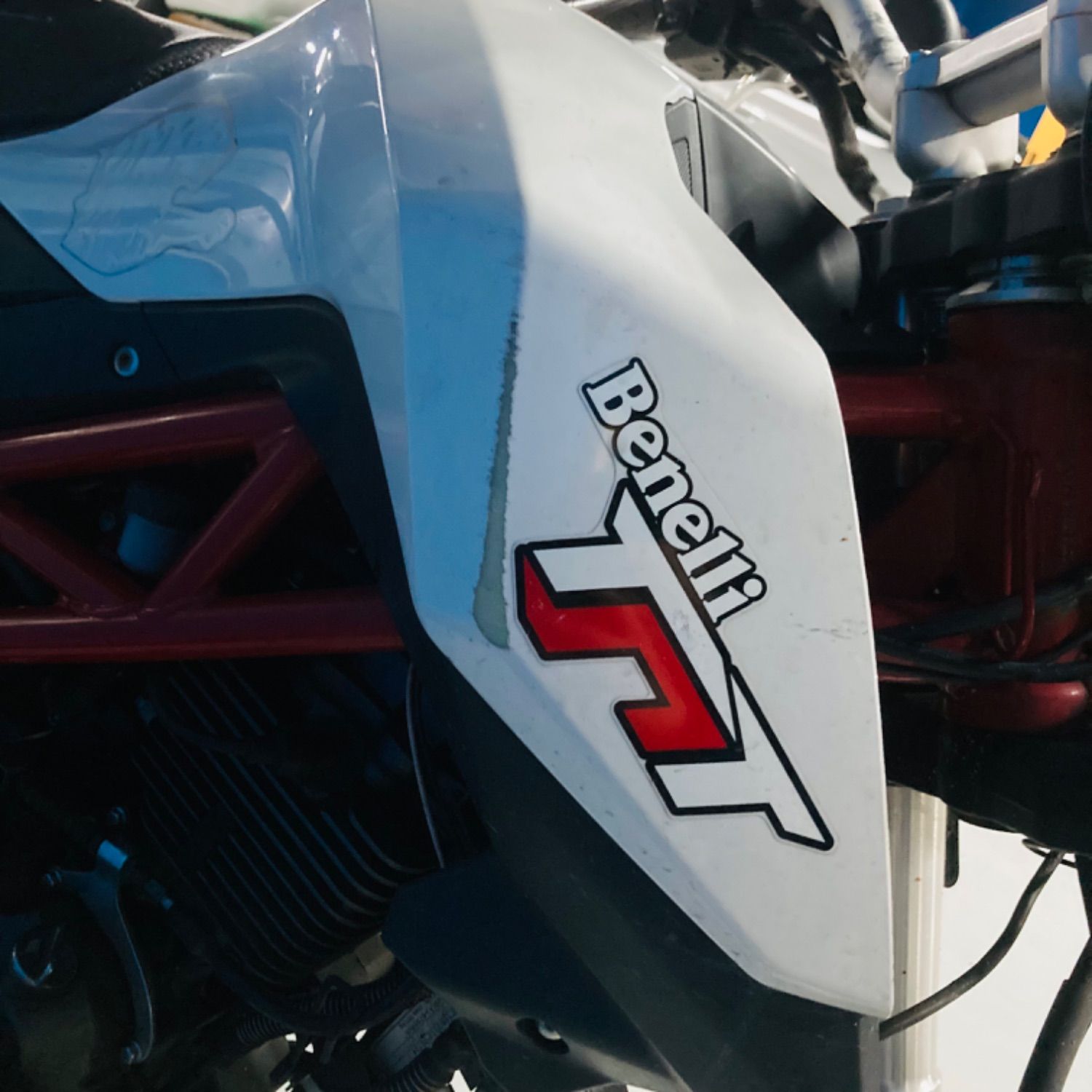 베넬리 TNT 125 more