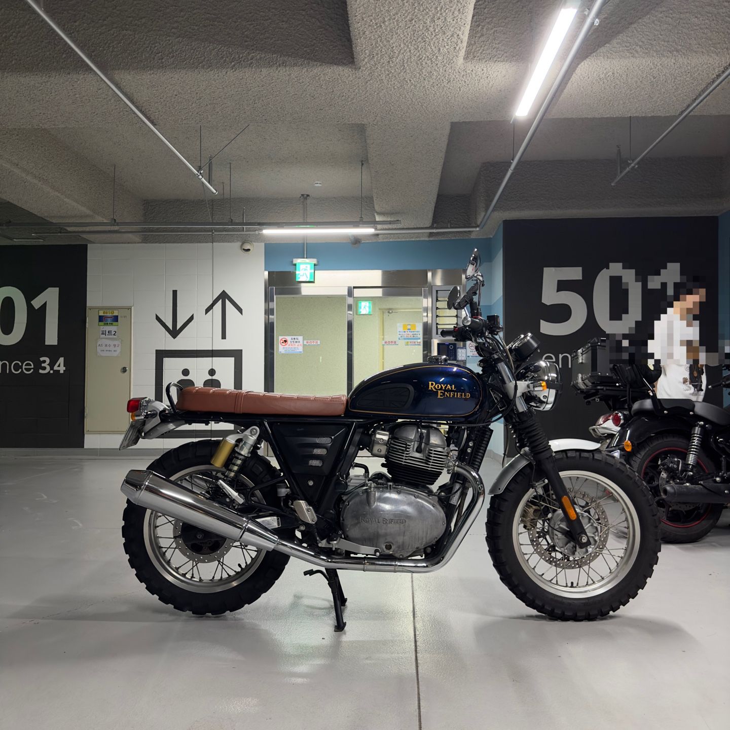 로얄엔필드 인터셉터 650 main