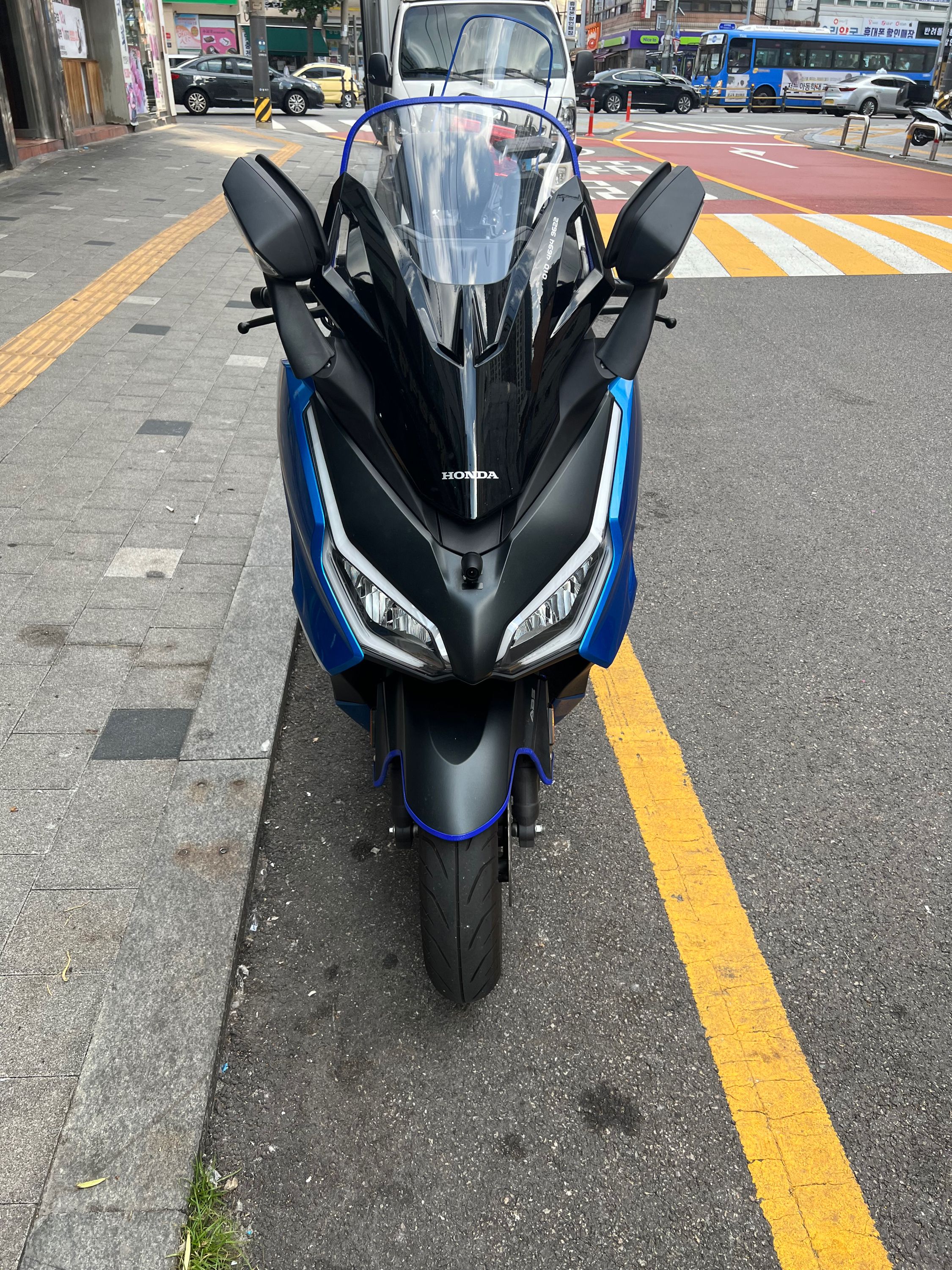 혼다 포르자 350 more