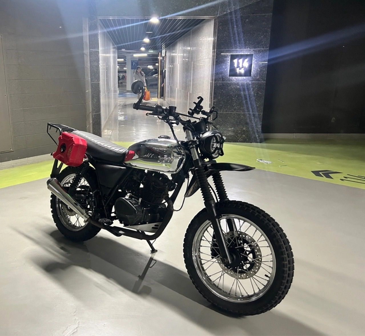 브릭스톤 펠스버그 125 XC main