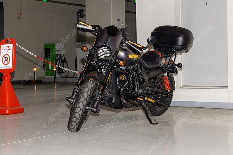 할리데이비슨 스트리트 로드 750 thumb 2