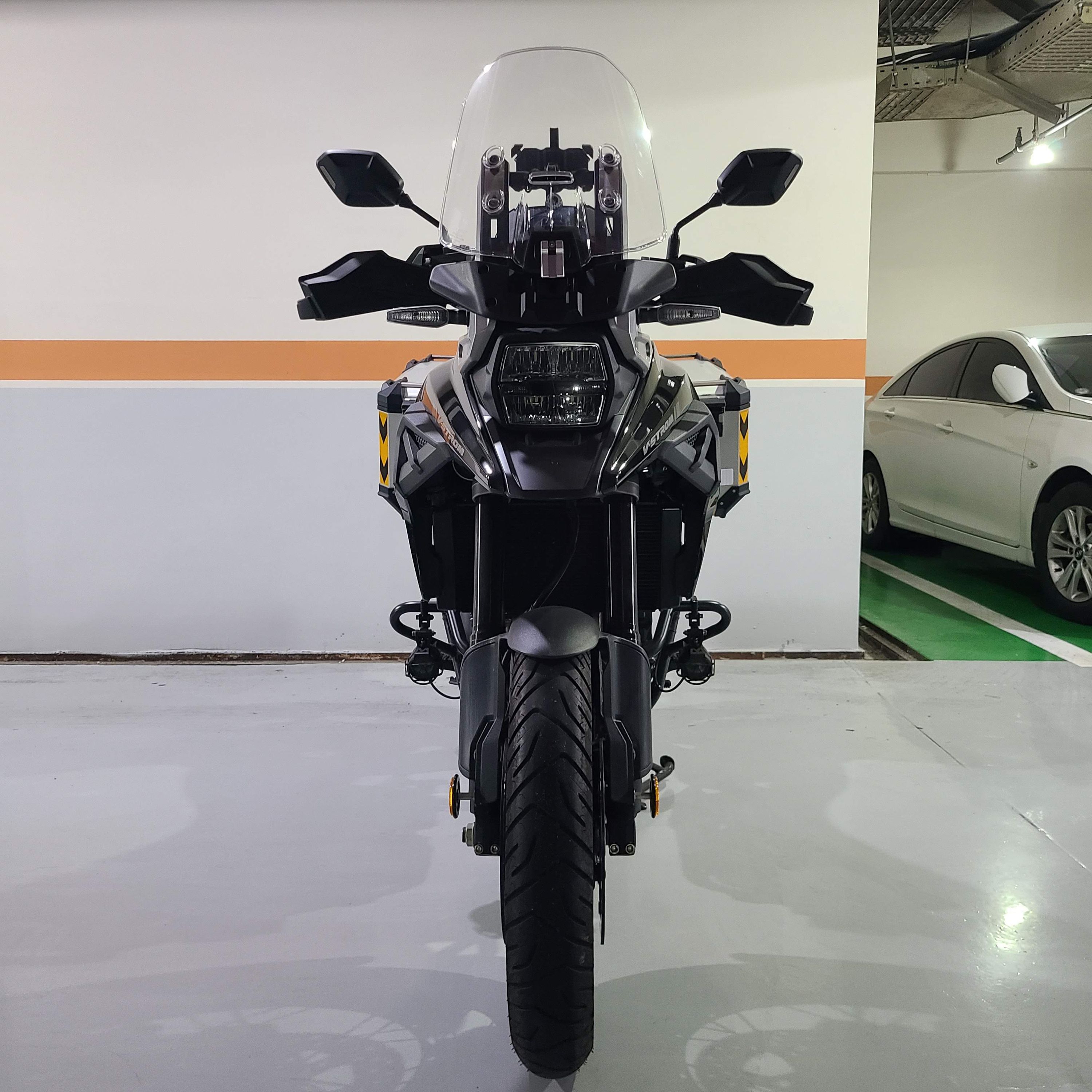 스즈키 브이스트롬 1050 XT more