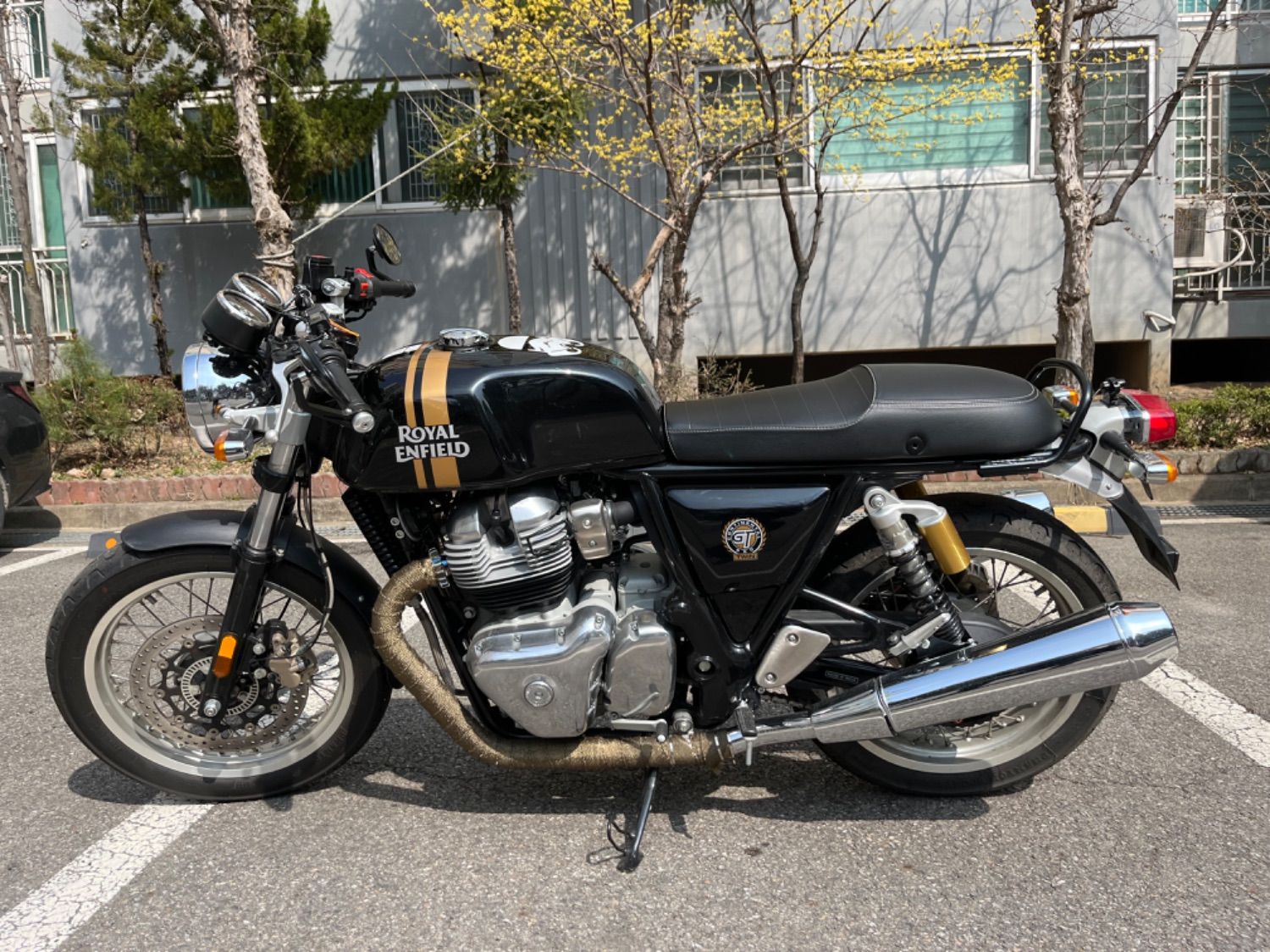 로얄엔필드 컨티넨탈 GT 650 thumb 2