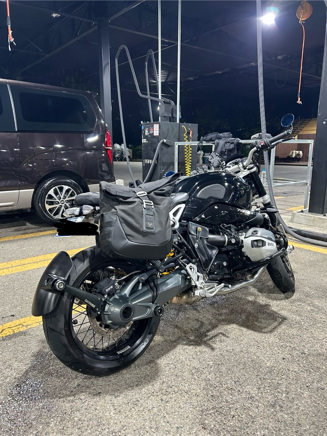 BMW R nine T thumb 2