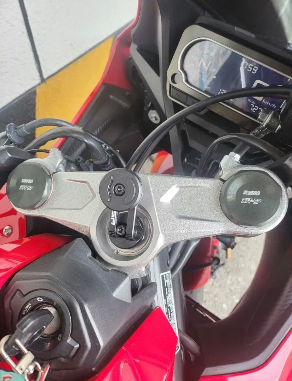 혼다 CBR 650 R 2021 레드 사진 5