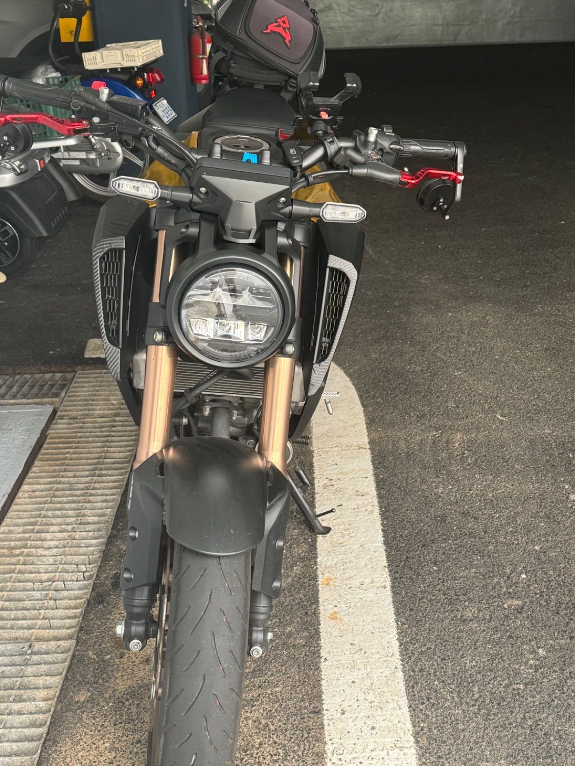 혼다 CB 125 R thumb 2