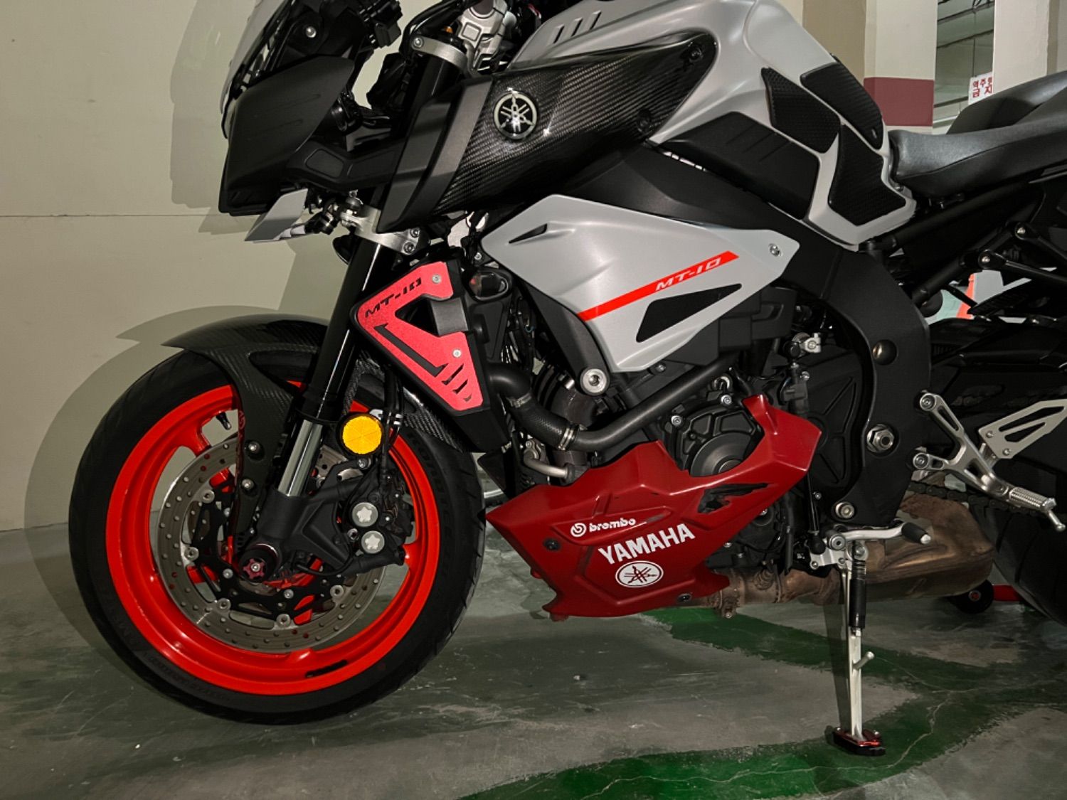 야마하 MT 10 more