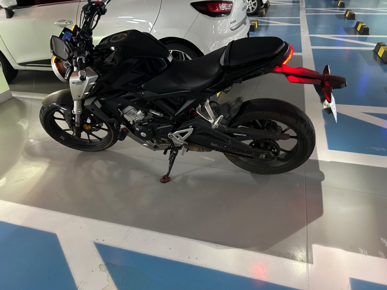 혼다 CB 125 R more