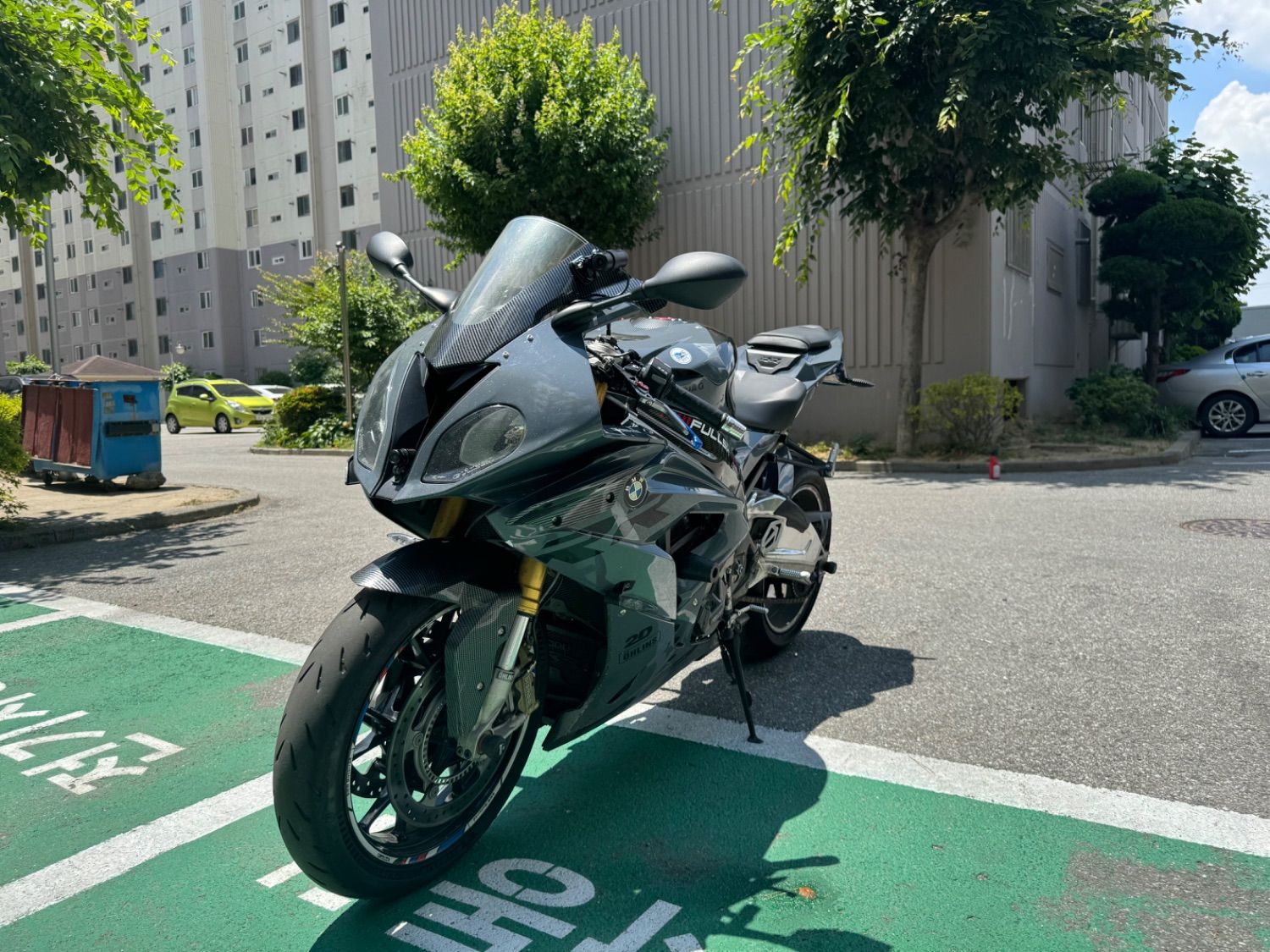 BMW S 1000 RR thumb 2