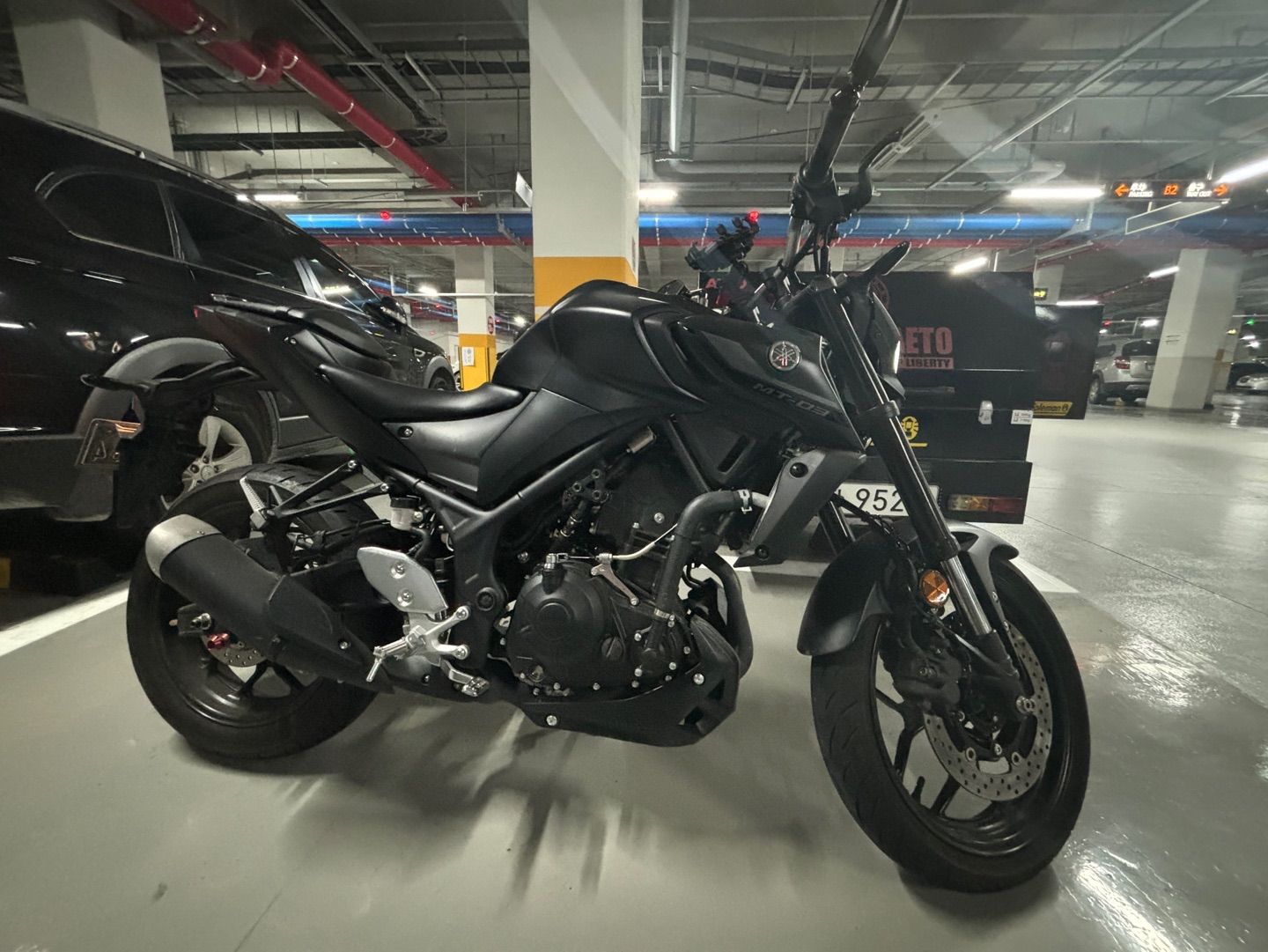 야마하 MT 03 more