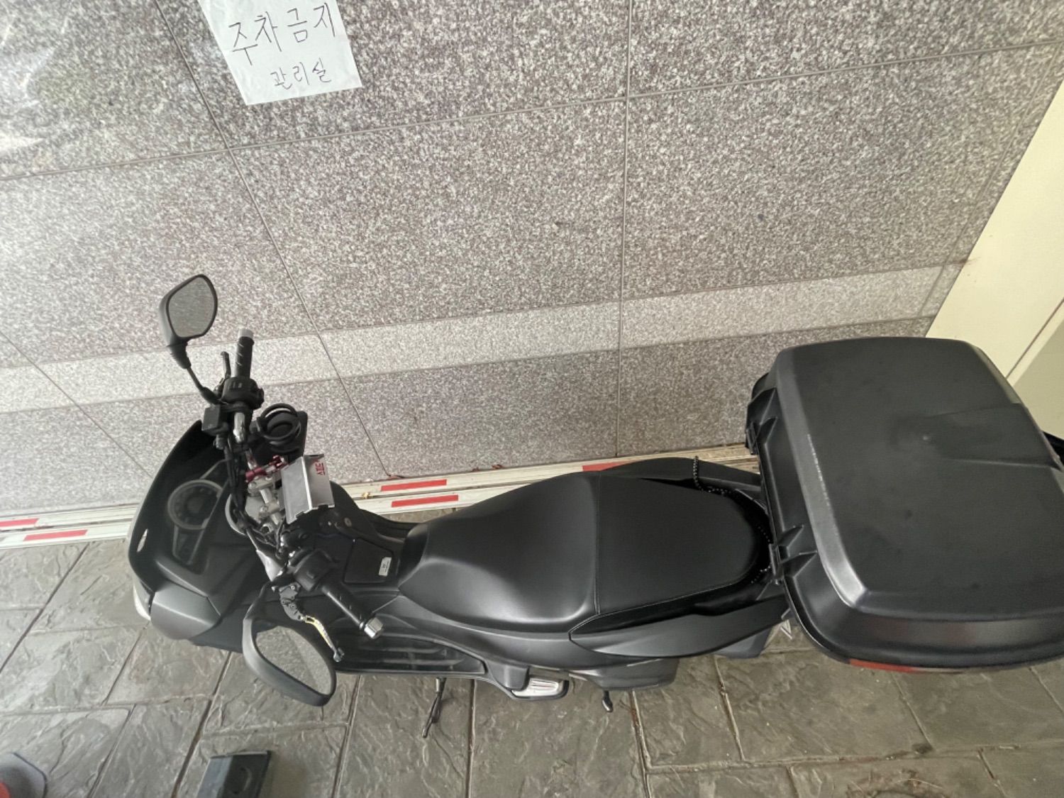 혼다 PCX 150 more