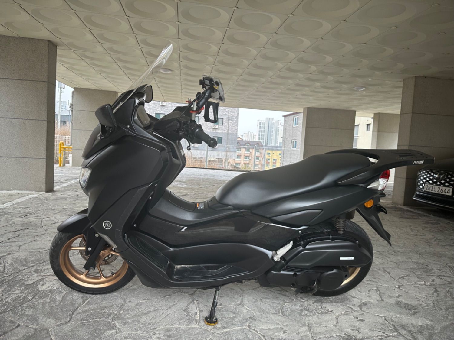 야마하 NMAX 125 more