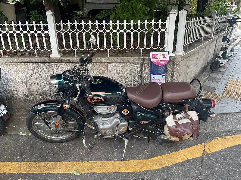 로얄엔필드 클래식 350 more