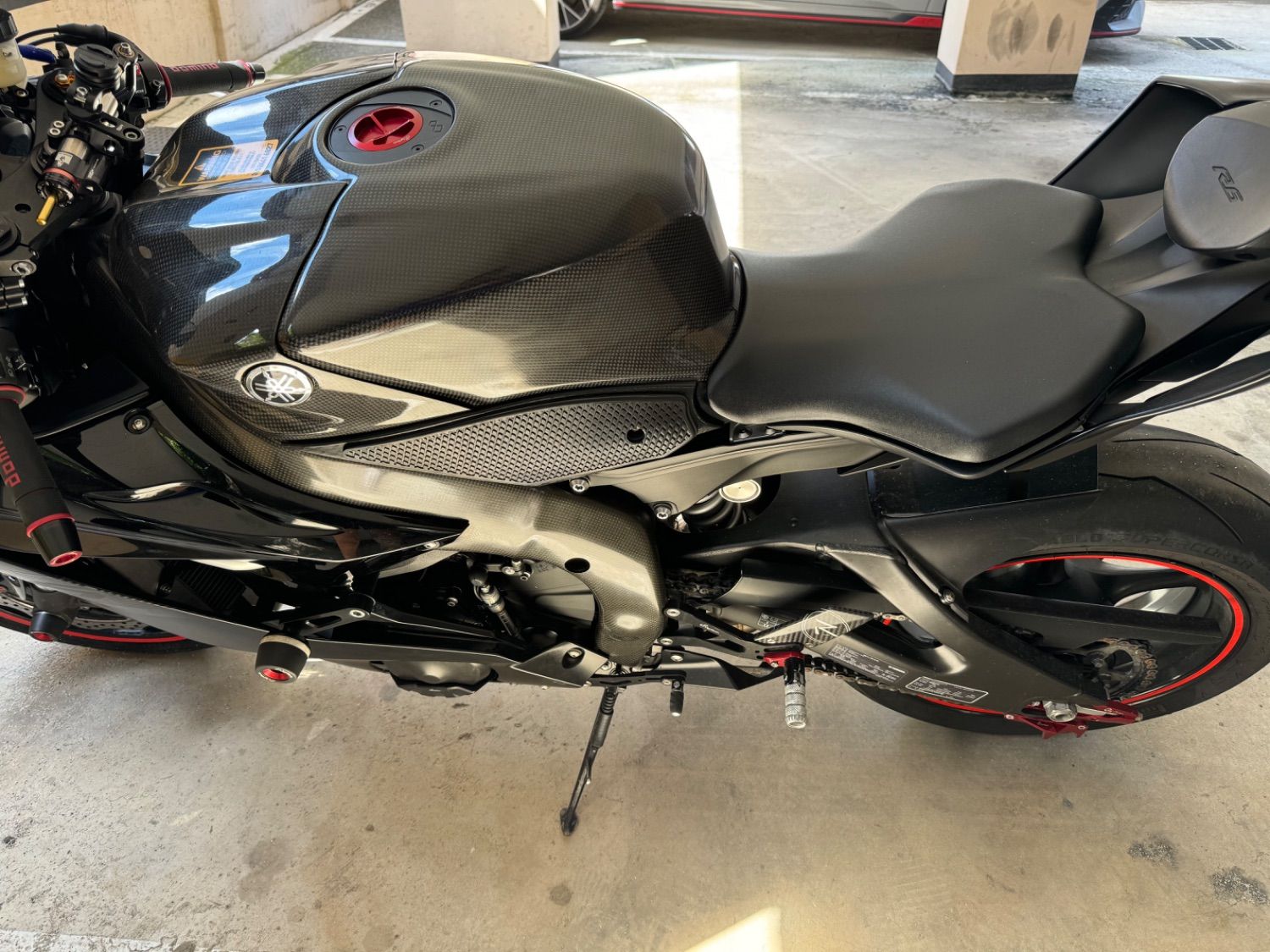 야마하 YZF R6 thumb 2