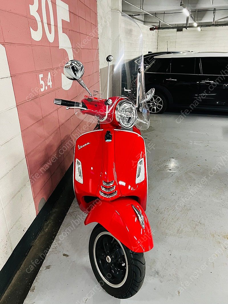 베스파 GTS 125 HPE thumb 2