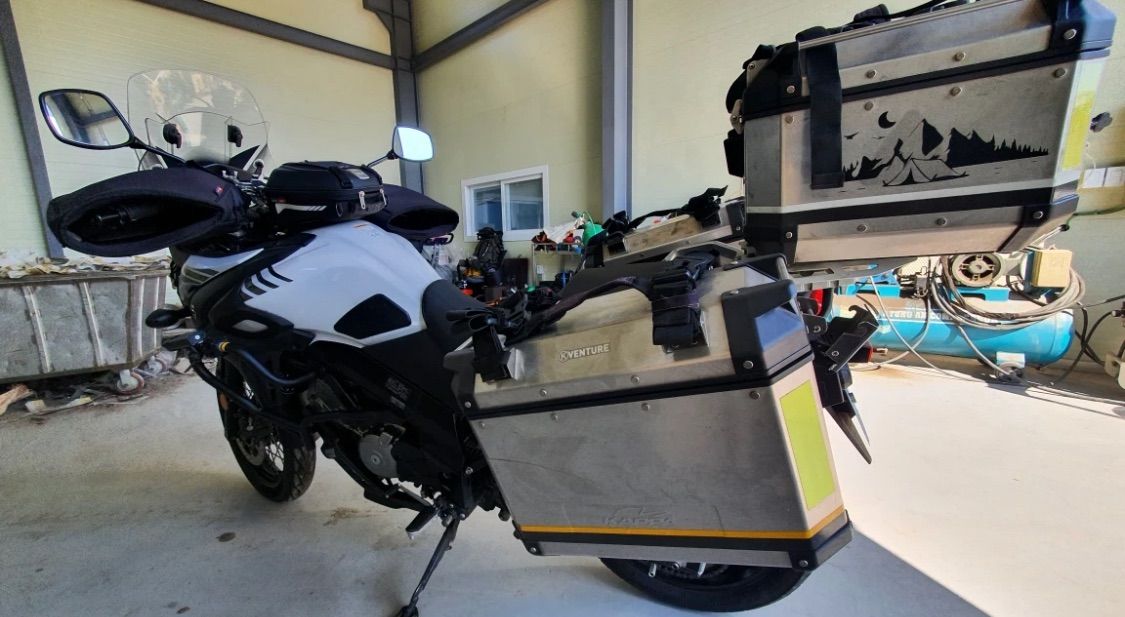 스즈키 브이스트롬 650 XT more