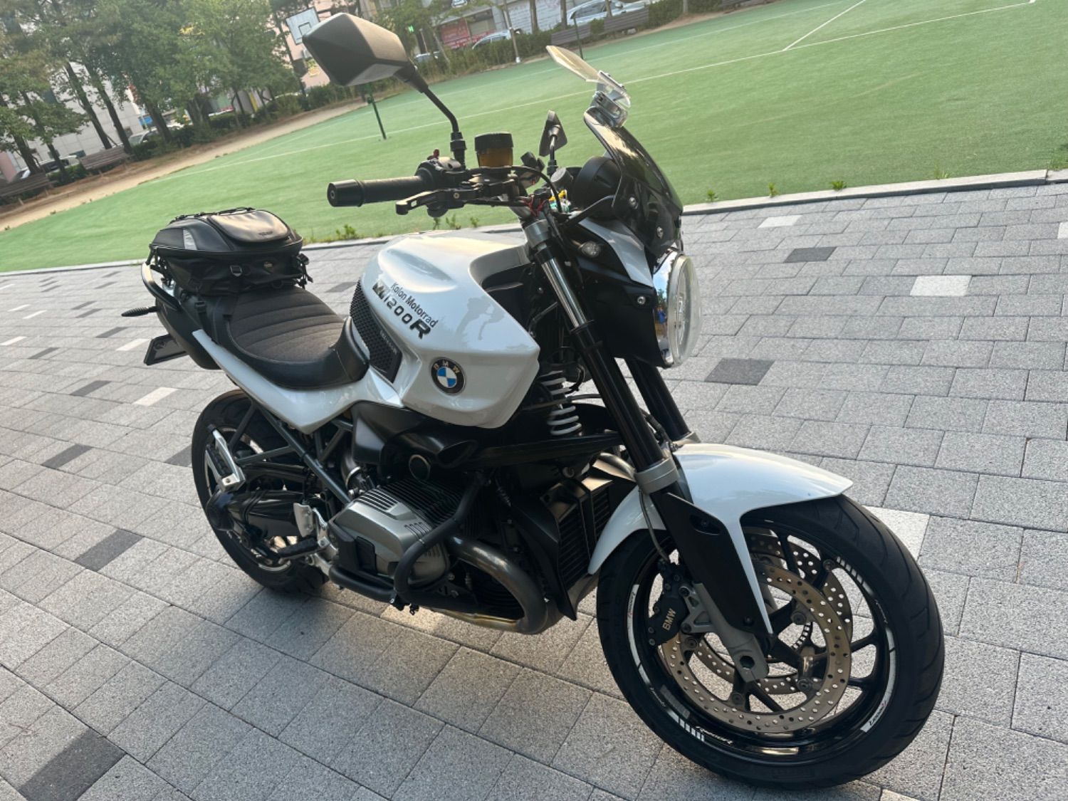 BMW R 1200 R more