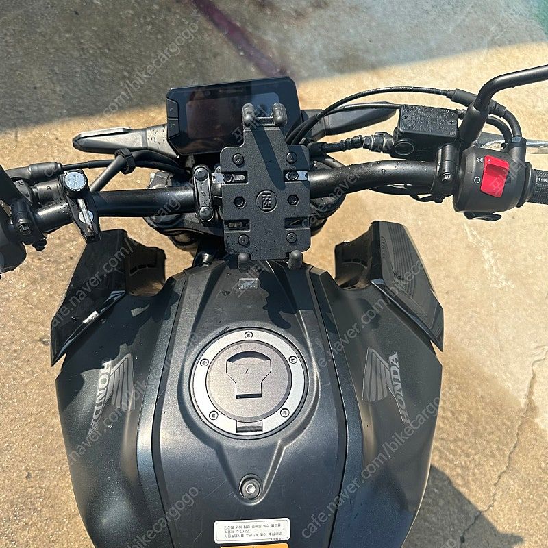 혼다 CB 125 R more