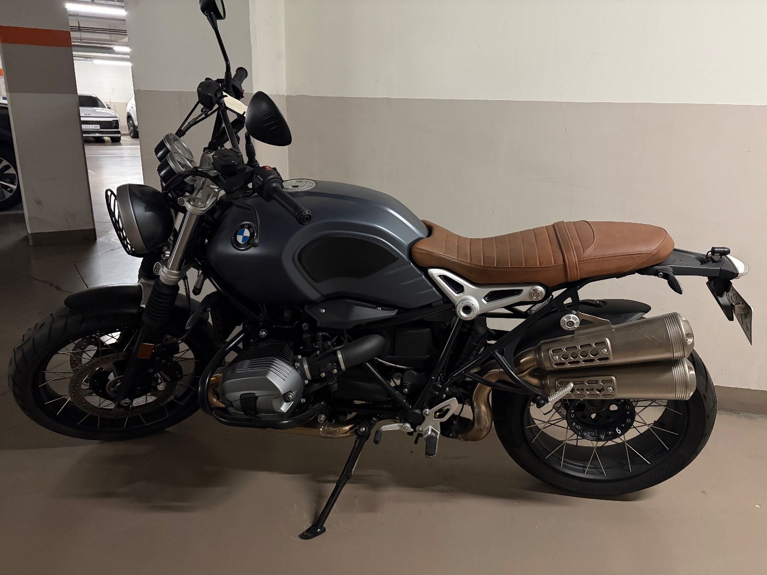 BMW R nine T 스크램블러 2020 블랙 사진 7