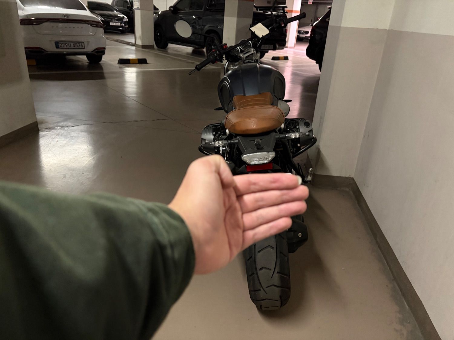 BMW R nine T 스크램블러 2020 블랙 사진 5