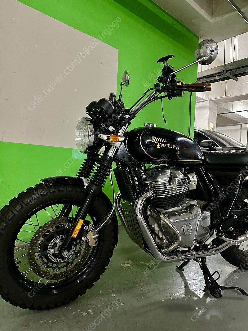 로얄엔필드 인터셉터 650 more