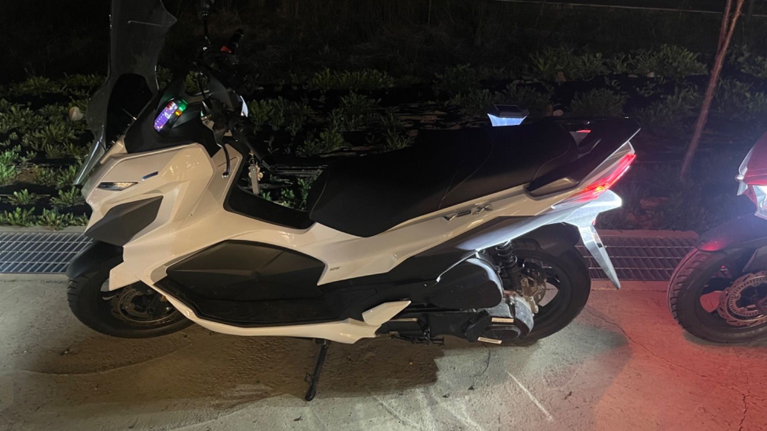 SYM VSX 125 ABS more