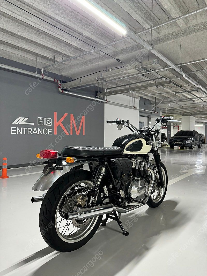 로얄엔필드 인터셉터 650 thumb 2