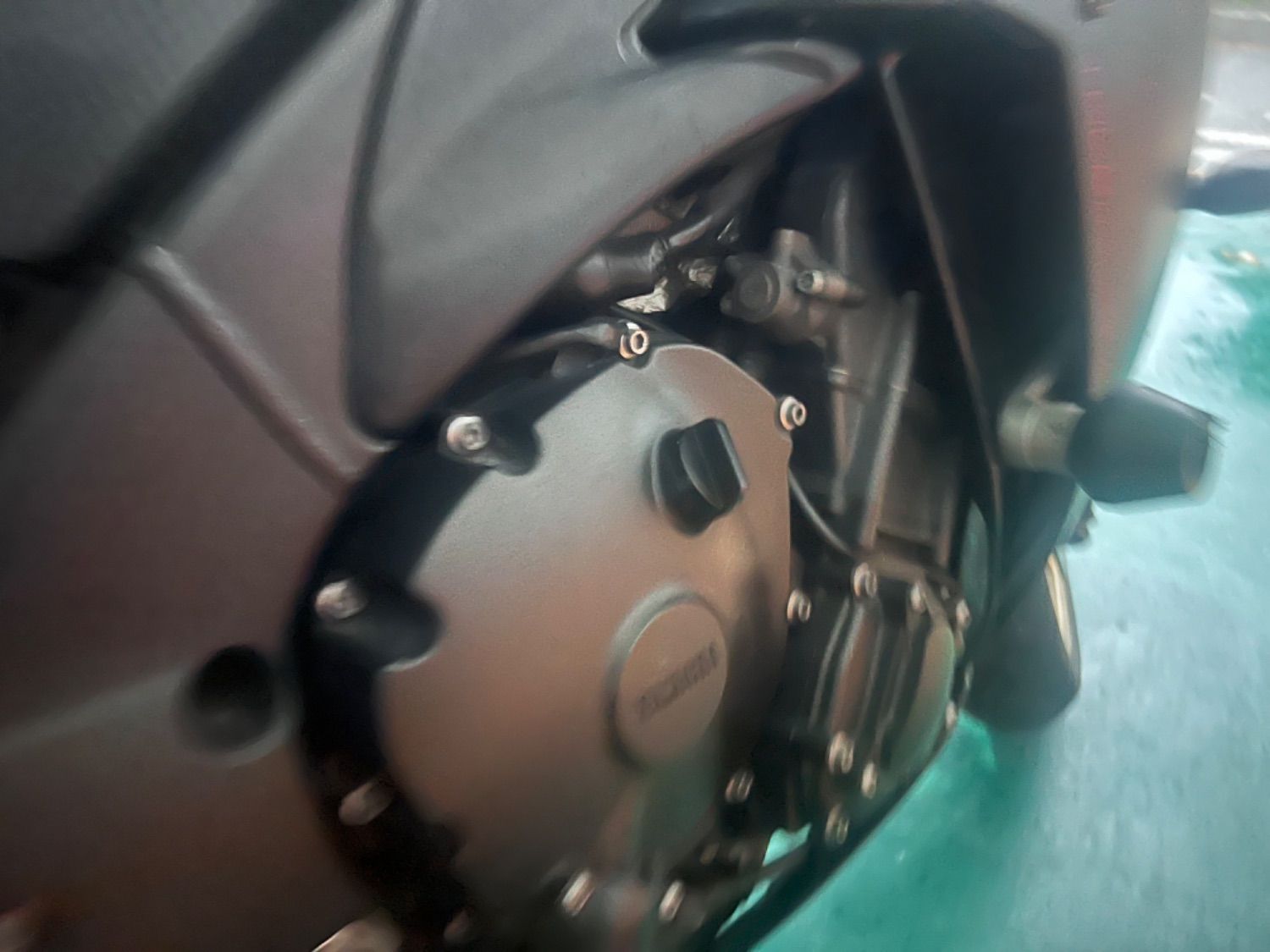 야마하 YZF R1 more