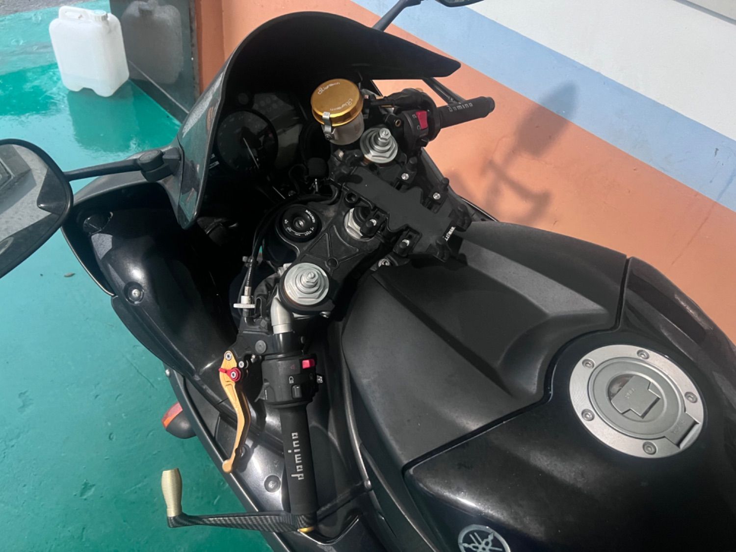 야마하 YZF R1 thumb 2